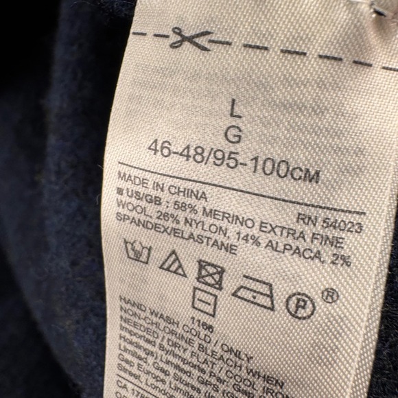 Banana Republic Blue V Neck Wool Blend Sweater Top Size L - Picture 9 of 11